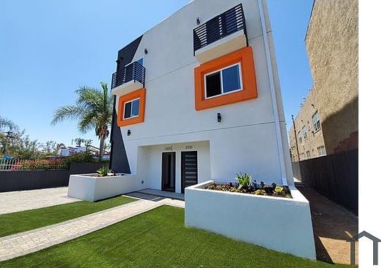 2nd image of 2335 Crenshaw Blvd