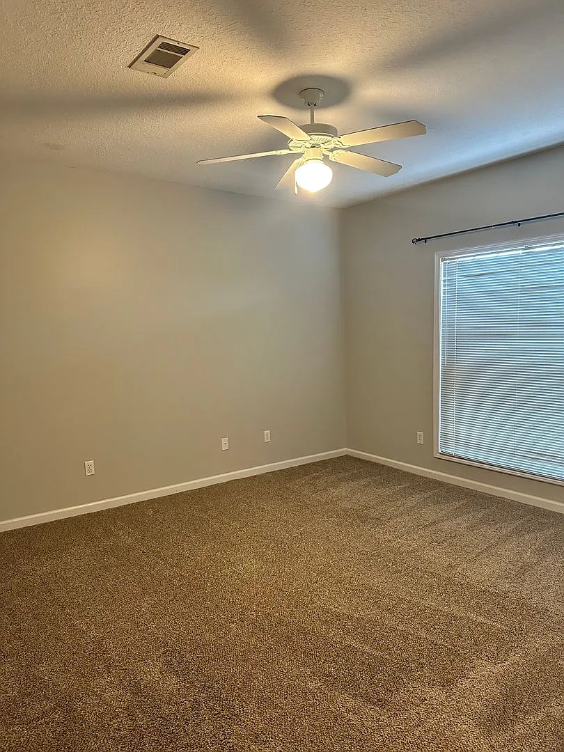 203 Camden Drive — Photo 4