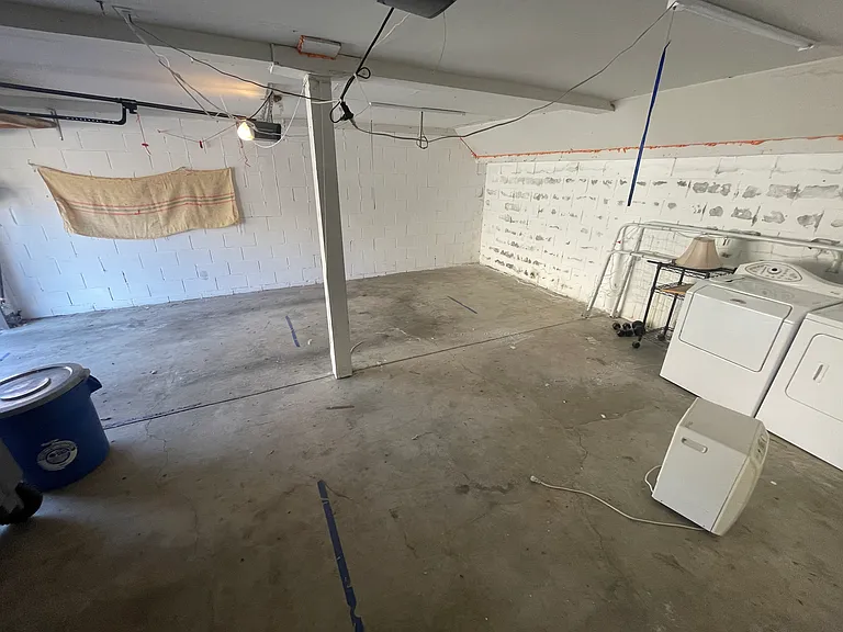 207 Vista Heights Rd — Photo 16