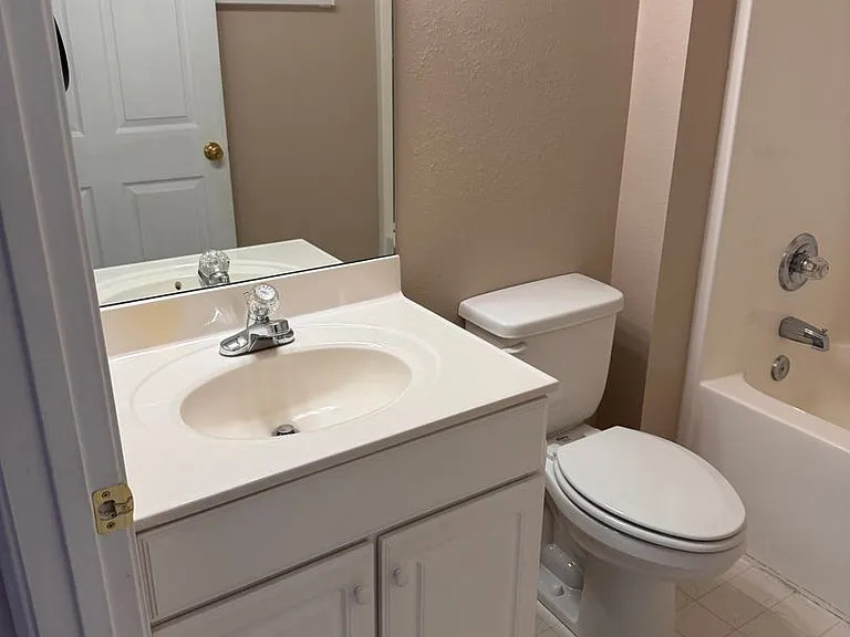 10 Shoreline Dr — Photo 21