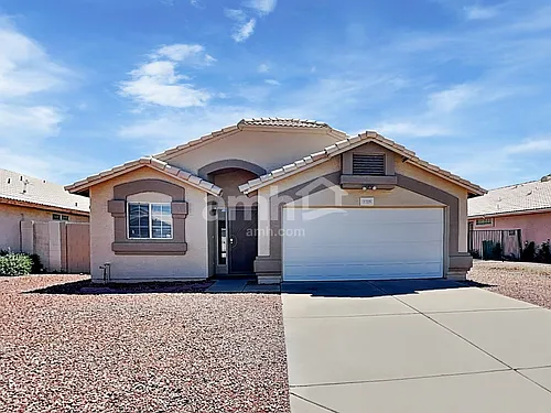 7729 W Rancho Dr Photo 1