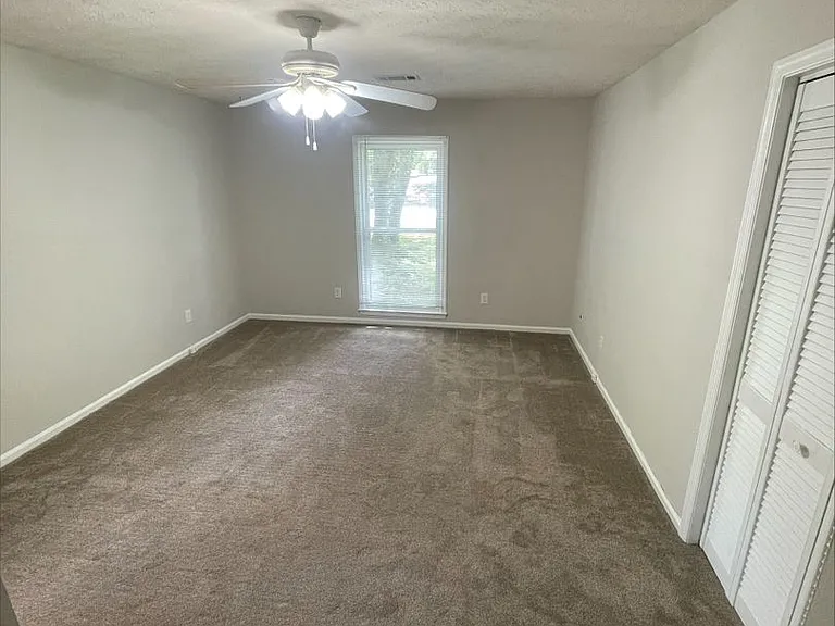 105 Kimberly Dr — Photo 15