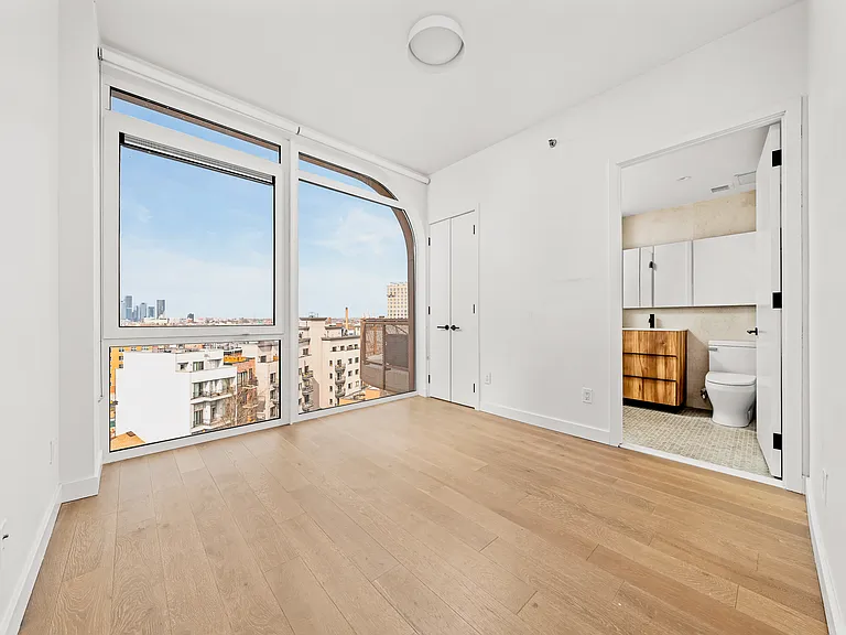 828 Metropolitan Ave #8L — Photo 6
