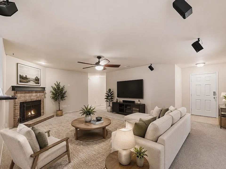 322 Laurel Ln