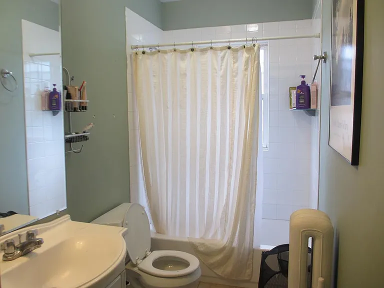 21 Alma Ave — Photo 4