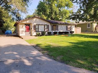 820 Gage St, Joliet, IL 60432