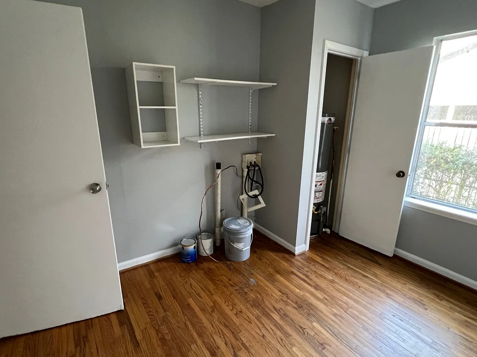 3 bed, 966 sqft, $950 — Photo 3