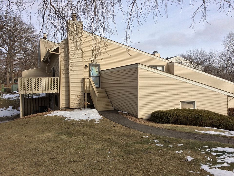 1st image of 5620 N Innsbruck Ct NE