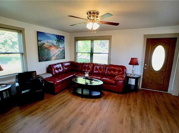 3rd image of 105 Soeder Dr
