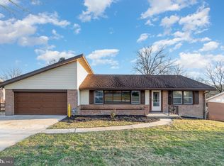 750 Woodberry Rd, York, PA 17403