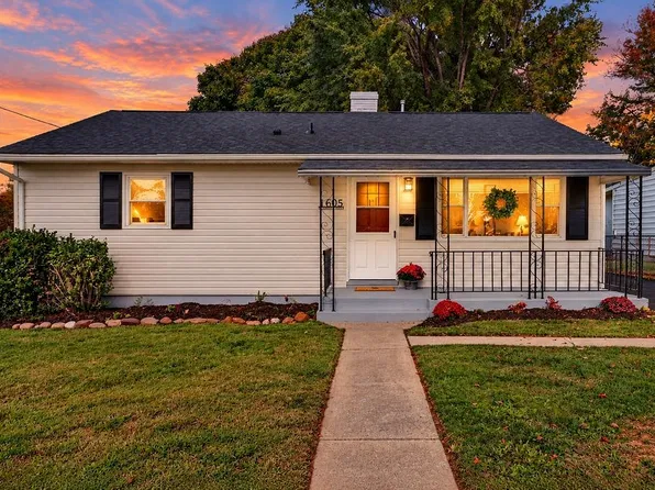 1605 Monroe St, Waynesboro, VA 22980