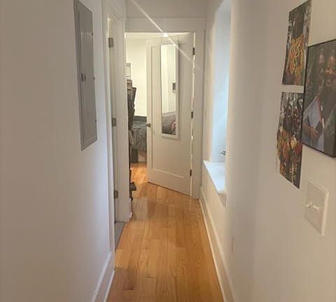 5th image of 4106 Spruce St APT 1R