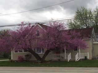 245 Piper Ln, Pittsfield, IL 62363