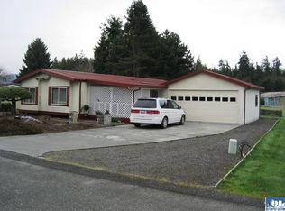 31 Holley Cir, Port Angeles, WA 98362
