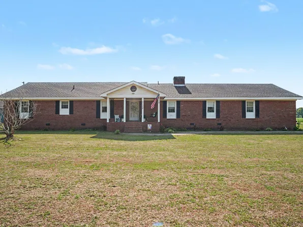 7128 N Carolina Dr #242, Dunn, NC 28334