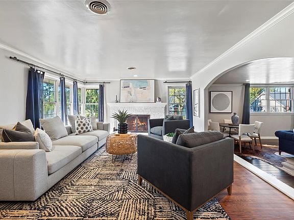 4th image of 1835 Drakestone Ave