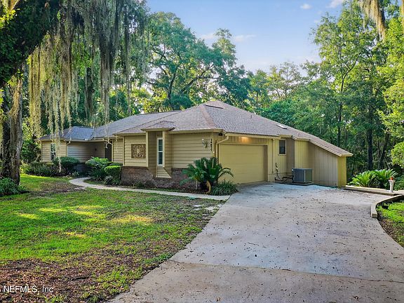 4th image of 14877 CAPSTAN Drive