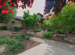 18021 Tollhouse Rd, Clovis, CA 93619