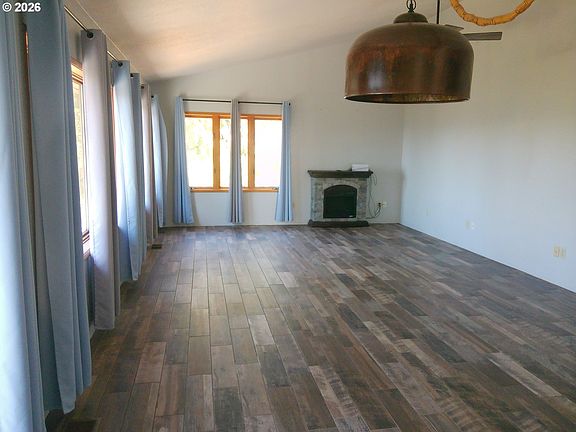 5th image of 345 Zeigler Ct