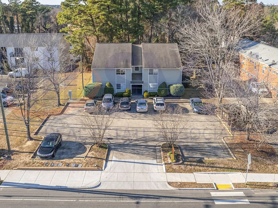 1806 Chapel Hill Rd