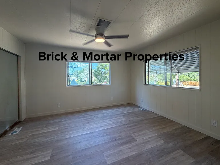 330 Taurus Cir — Photo 9