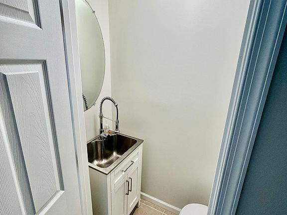 3rd image of 8447 Stansbury Lake Dr