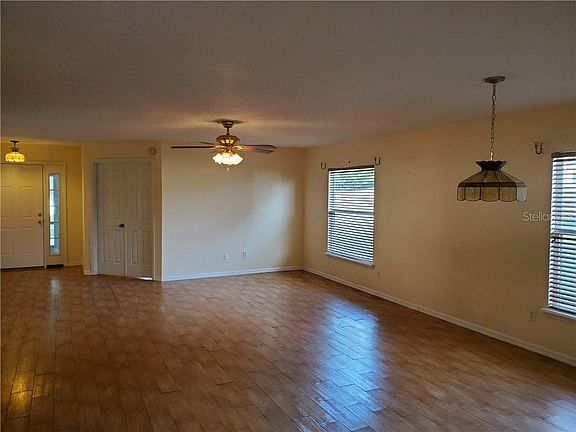 3rd image of 1708 Brolga St