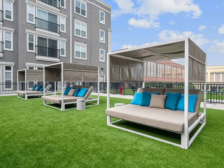 Liberty Center Apartments — Photo 39