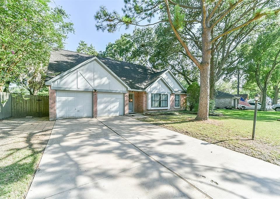 1st image of 3007 Ferndale Dr