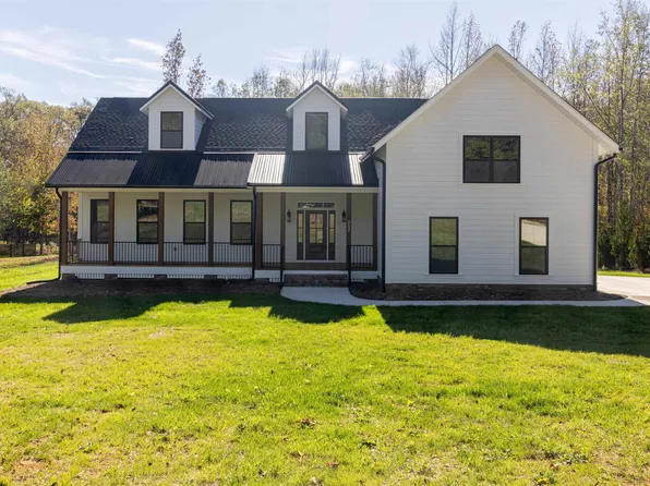 212 Nokota Dr, Pelzer, SC 29669