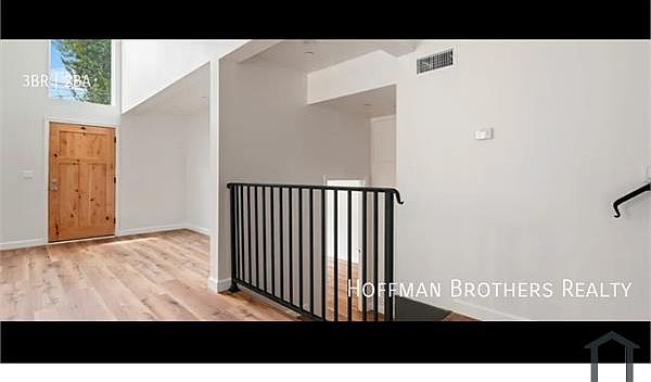 1st image of 5507 S Manhattan Pl