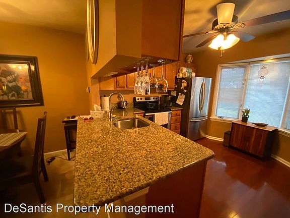 4th image of 2588 Hawthorne Dr