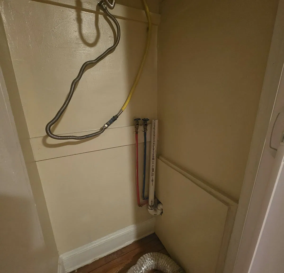 2 bed, $1,800 — Photo 2