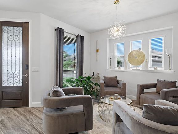4th image of 1720 Benny Ln