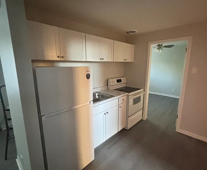 8997 Pippin Rd #5 — Photo 5