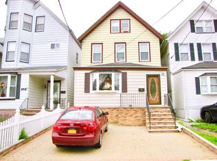 28 Fingerboard Rd, Staten Island, NY 10305