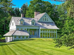 583 Hapgood Pond Rd, Peru, VT 05152