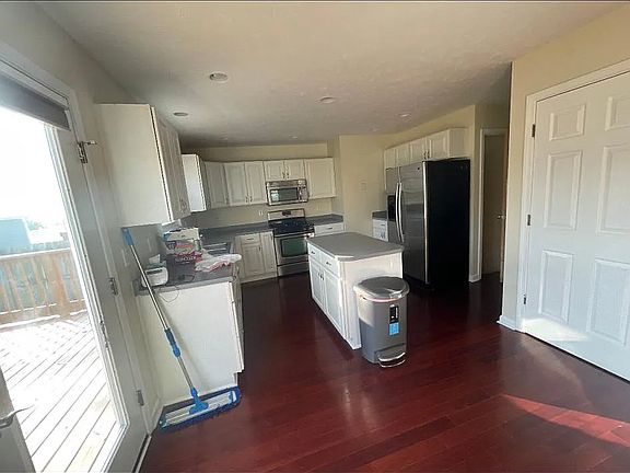 2nd image of 2523 N New Jersey St