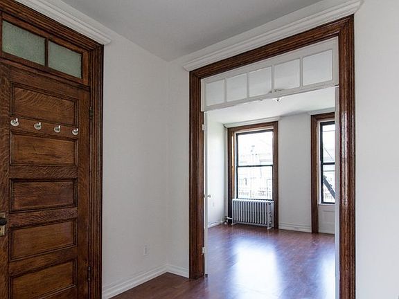 2nd image of 217 E 83rd St #5A1