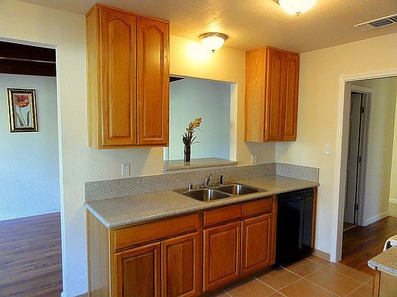5th image of 2060 Matson Dr