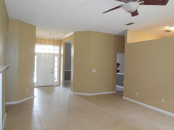 3rd image of 12260 Franklin Brook Ln S