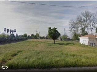 416 E Garrett Ave, Fresno, CA 93706