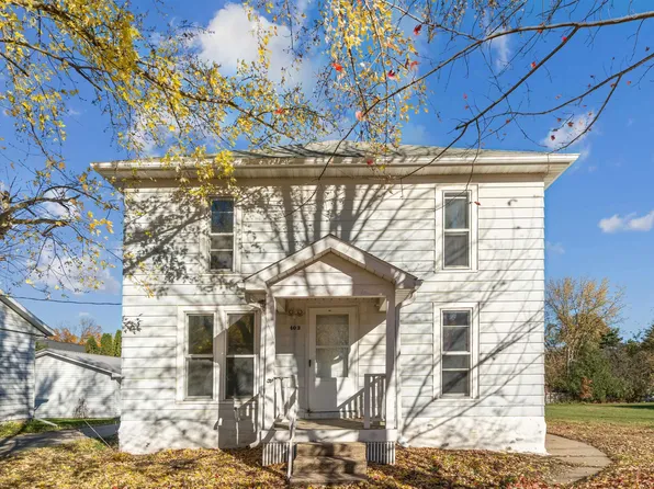 403 E Jackson St, Shell Rock, IA 50670