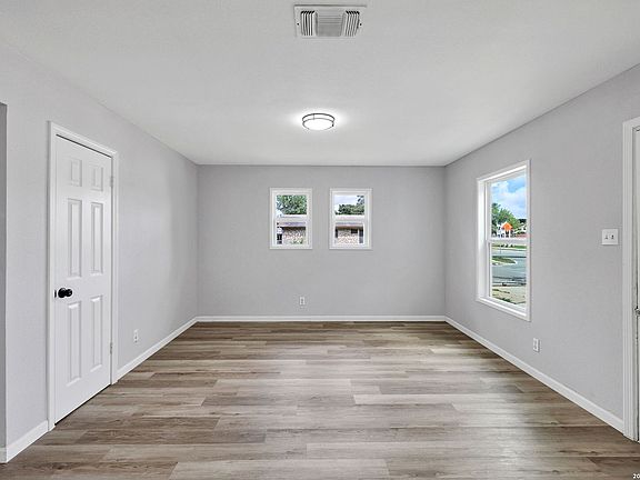 5th image of 6614 BROWNLEAF DR