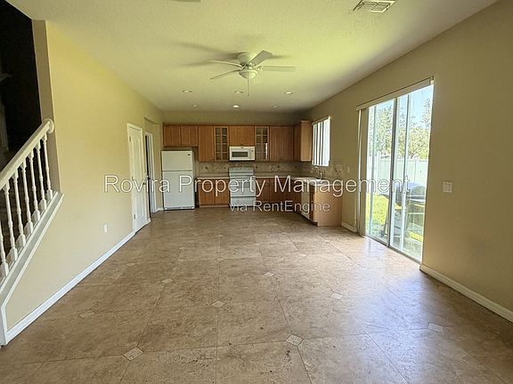 4th image of 452 Janice Kay Pl