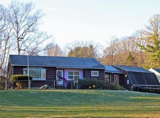 125 S Shelburne Rd, Greenfield, MA 01301