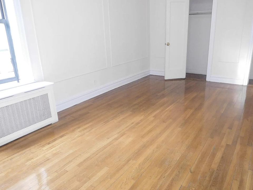 2nd image of 3621 168th St #5M