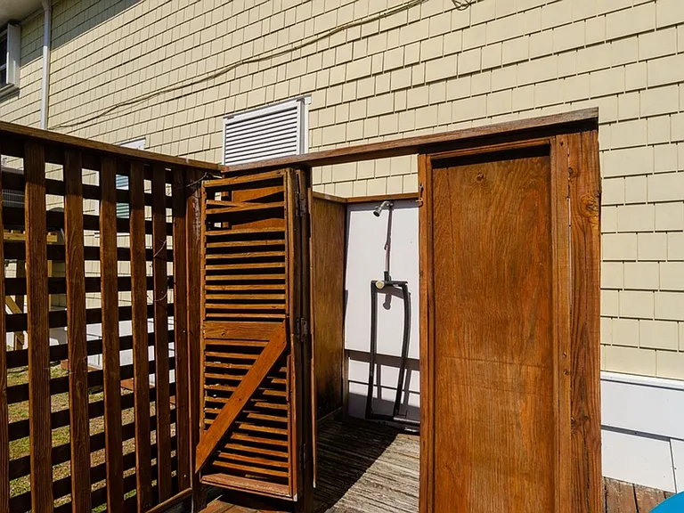 18 W Salisbury St #B — Photo 36
