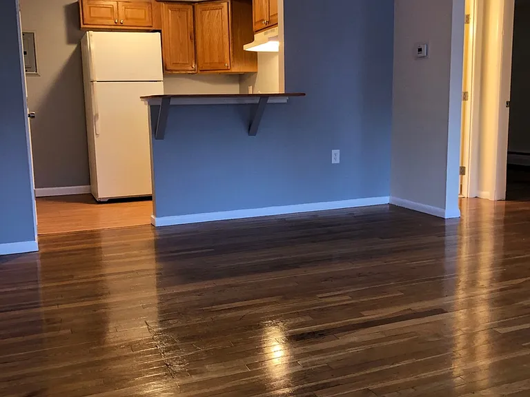 206 Stackpole Street — Photo 1