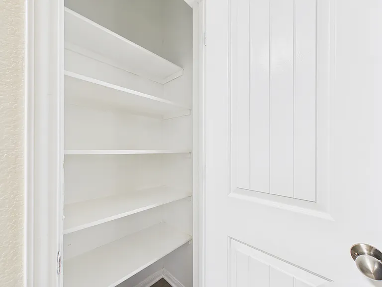 Kitchen pantry